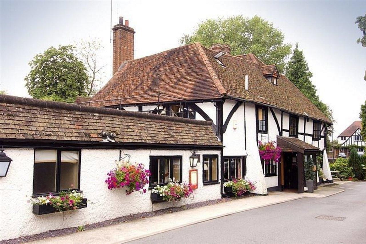 Premier Inn Redhill Reigate Exterior photo